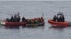 25 migrantes interceptados en el mar y repatriados a Cuba. Foto Twitter/Servicio de Guardacostas Sector Sureste.