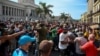 El 11 de julio los cubanos llegaron hasta el frente del Capitolio, sede de la Asamblea Nacional, exigiendo el fin del régimen comunista.