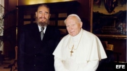 Encuentros de los hermanos Castro con el Papa