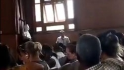 Source: Reunión de estudiantes universitarios
Tomado de un video de Facebook (video grab)