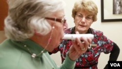 Las pruebas permitirían detectar el cáncer de pulmón en un estadío temprano. (Foto: VOA)