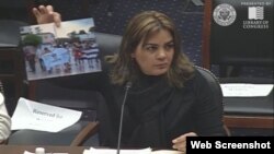 La Dama de Blanco Sara Marta Fonseca habla en el Congreso de Estados Unidos.