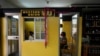 Una oficina de Western Union en La Habana. REUTERS/Alexandre Meneghini