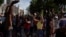 Cubanos protestan contra el gobierno, el 11 de julio, en una calle de La Habana. REUTERS/Alexandre Meneghini